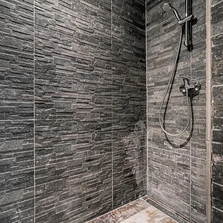 Elisabeth By Pyramid Апартаменти *