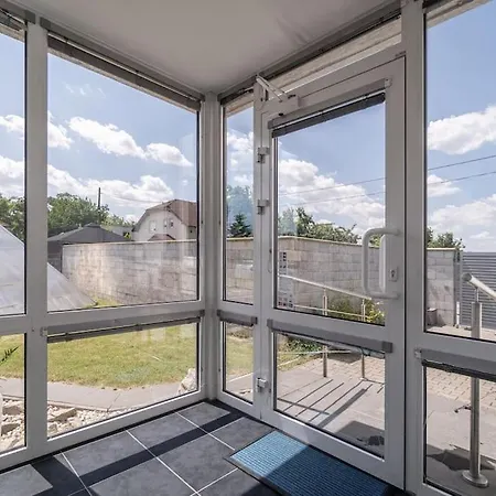 Elisabeth By Pyramid Апартаменти Братислава