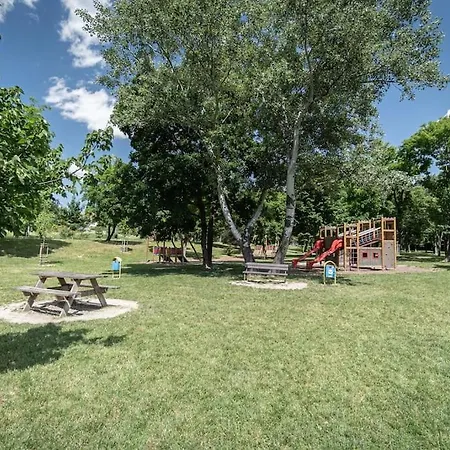 Elisabeth By Pyramid Lägenhet *