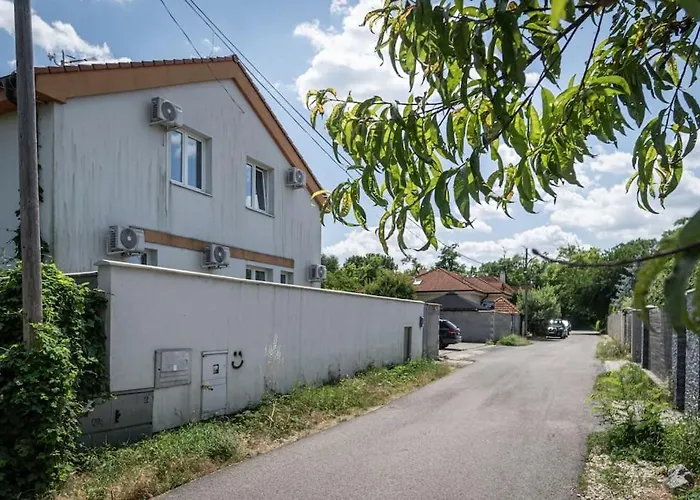 Apartment Elisabeth By Pyramid Bratislava