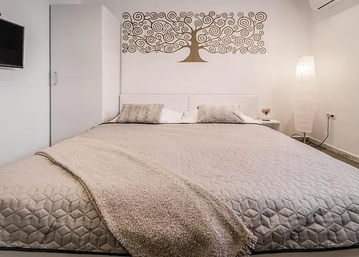 Elisabeth By Pyramid * Bratislava