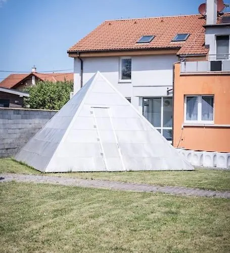 Elisabeth By Pyramid Bratislava