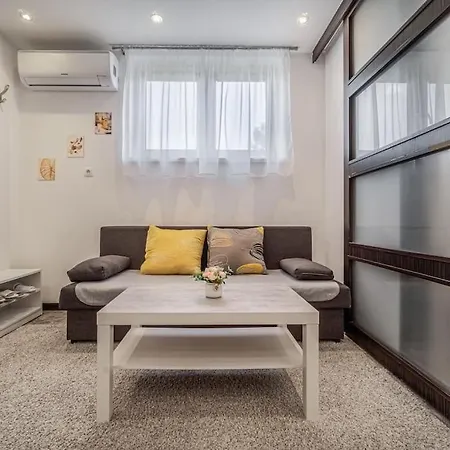 Apartment Elisabeth By Pyramid Bratislava