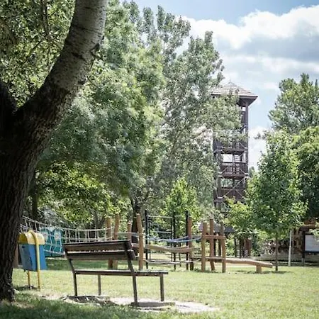 Elisabeth By Pyramid Daire *